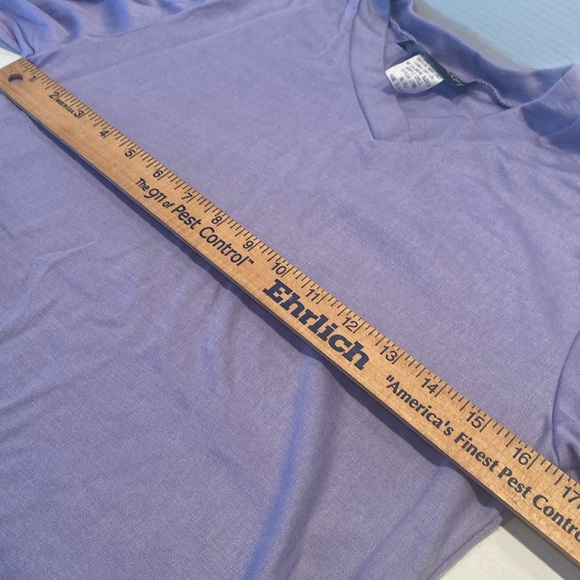 Vintage Next Concept Lavender V-Neck T-shirt - Picture 2 of 4